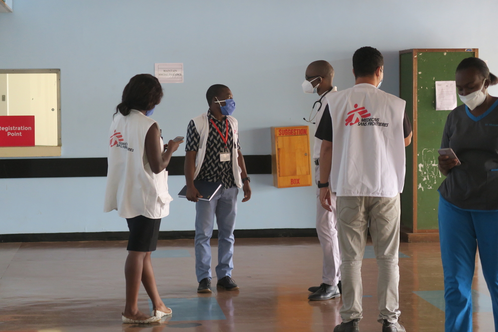 MSF apporte son soutien au centre d'isolement de l'hôpital de Parirenyatwa