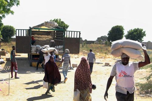 Food distribution in Maiduguri, Nigeria